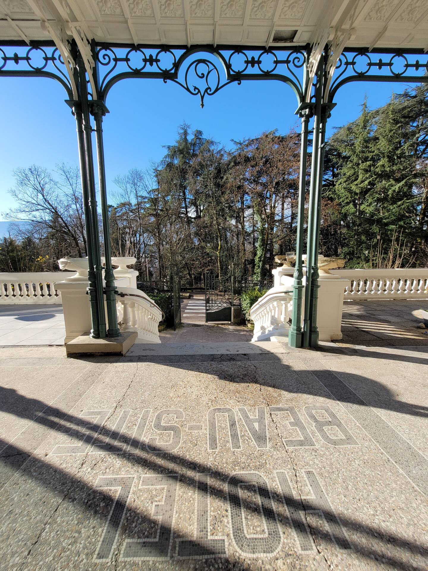 STUDIO-LE-BEAU-SITE-EXTERIEUR-3