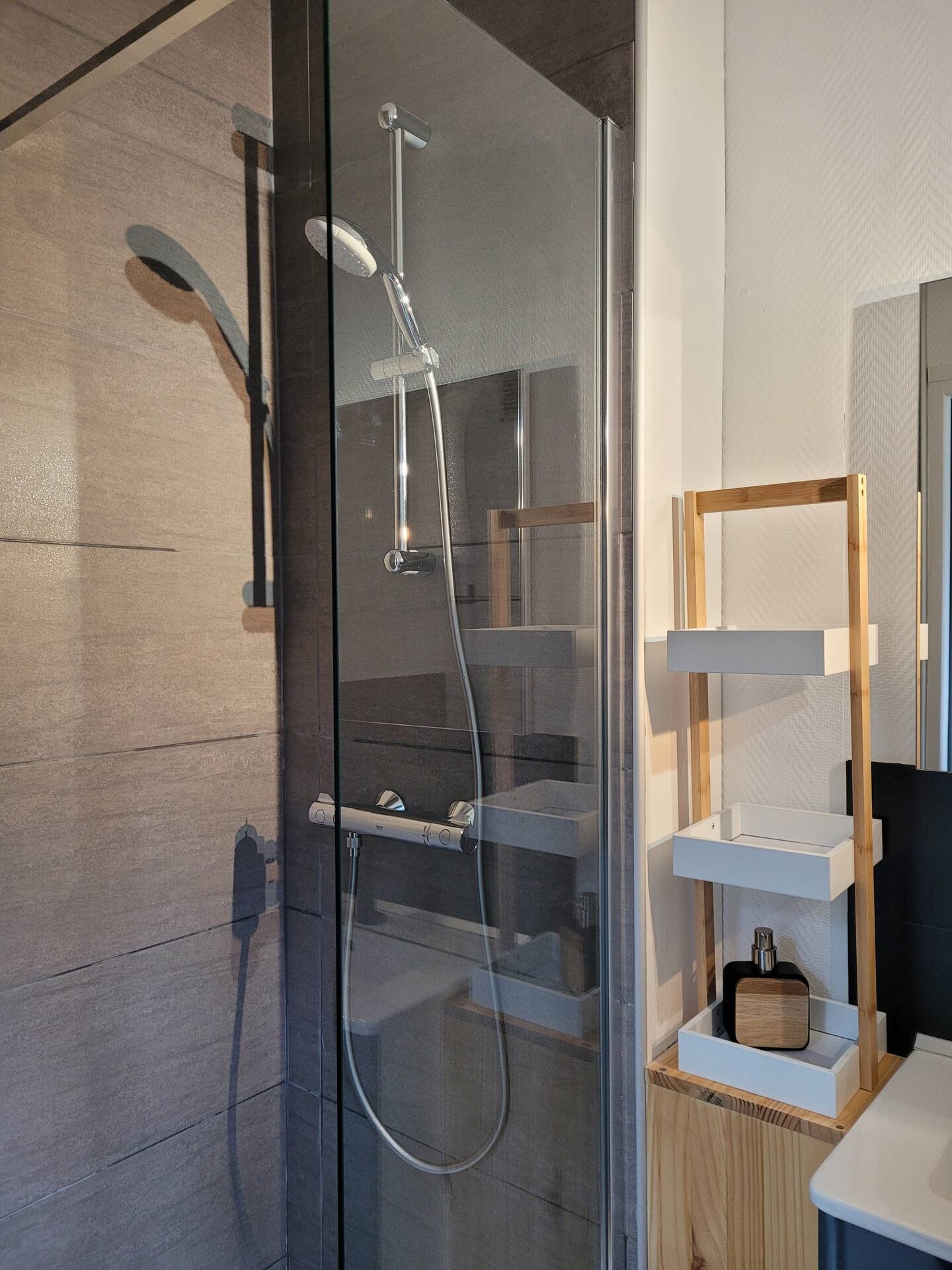 STUDIO-LE-BEAU-SITE-SALLE-DE-BAIN-2